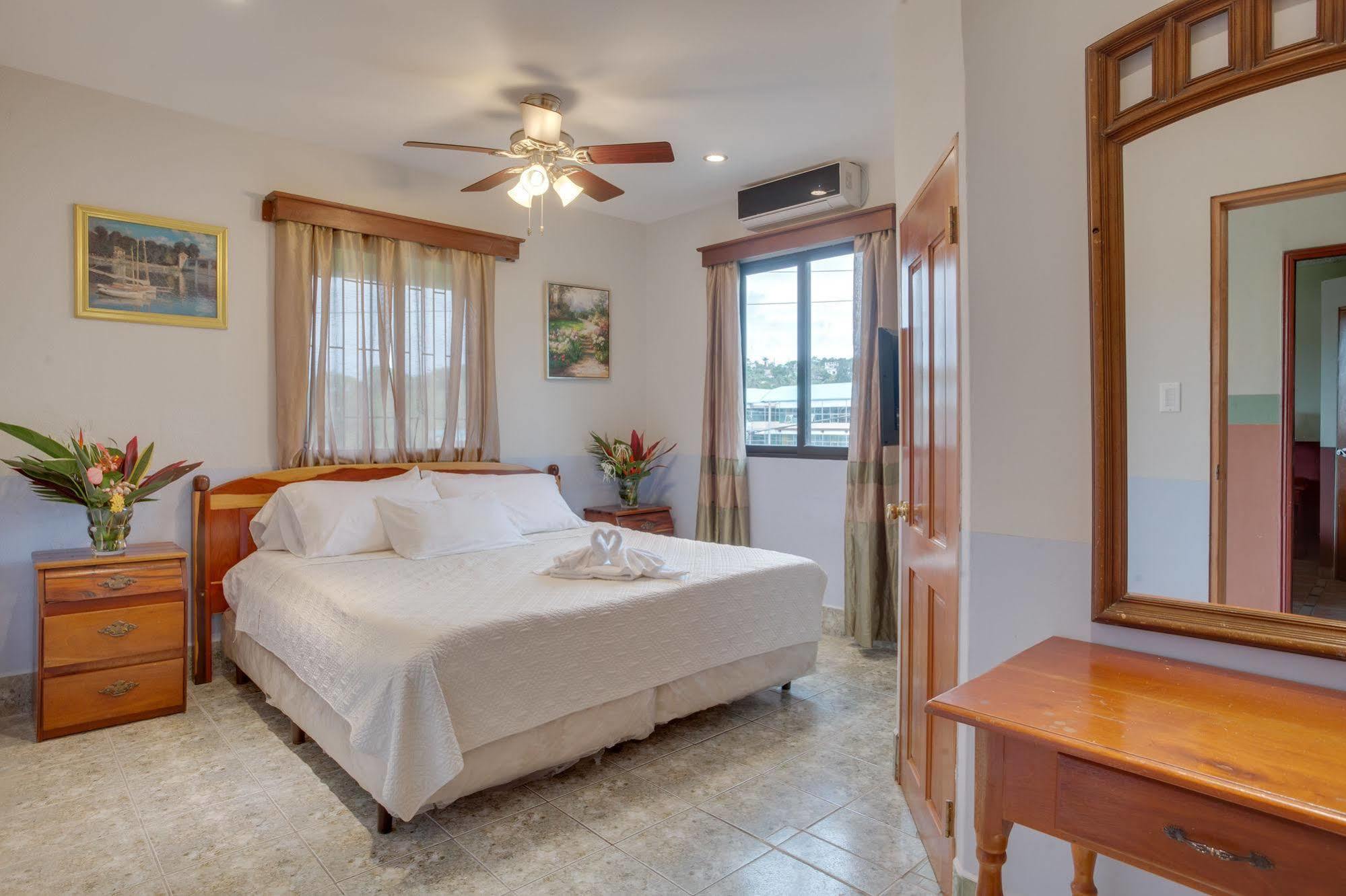 סן איגנאסיו Venus Hotel מראה חיצוני תמונה